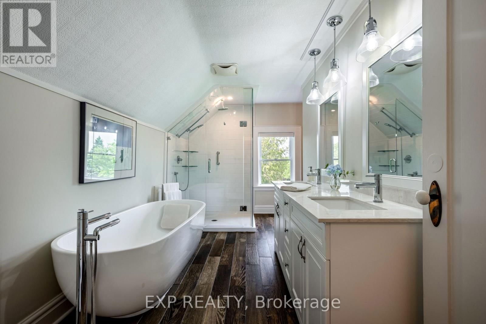 24 FAULKNER STREET Image 32