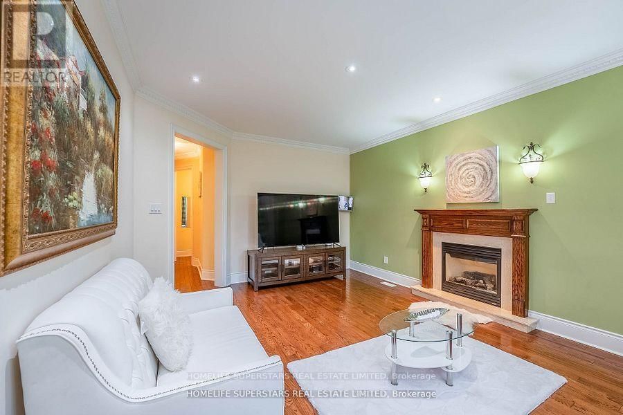 21 UPPERLINKS DRIVE Image 19