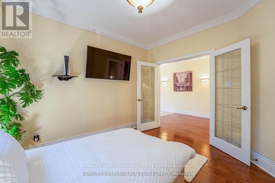 21 UPPERLINKS DRIVE Image 24