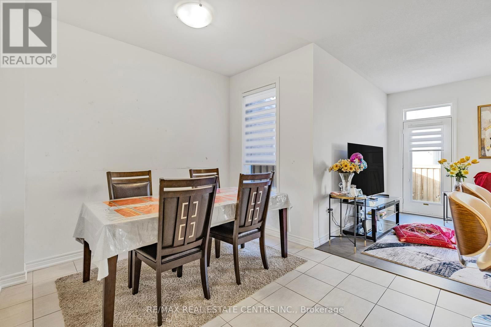 1525 CARR LANDING Image 16