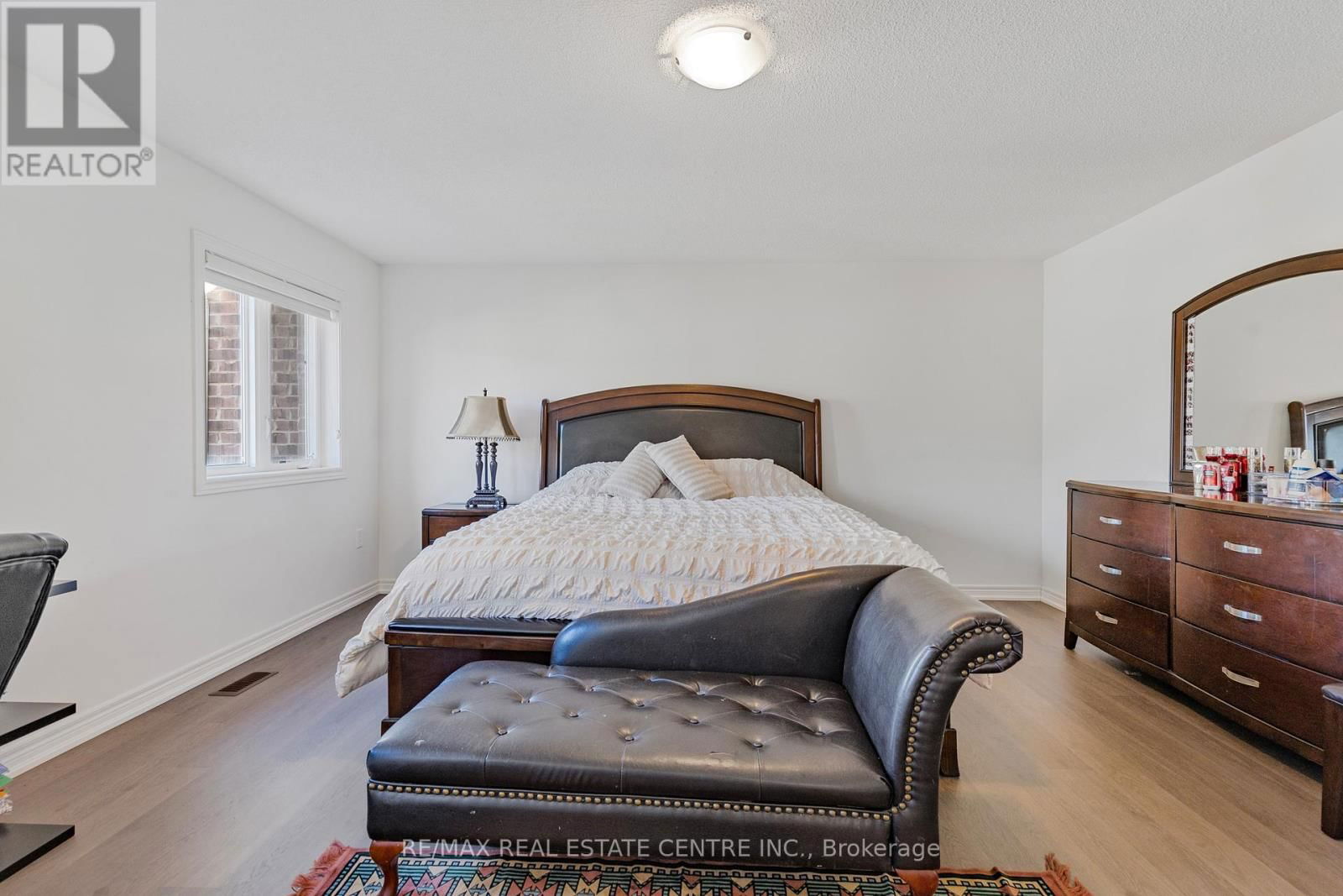 1525 CARR LANDING Image 19