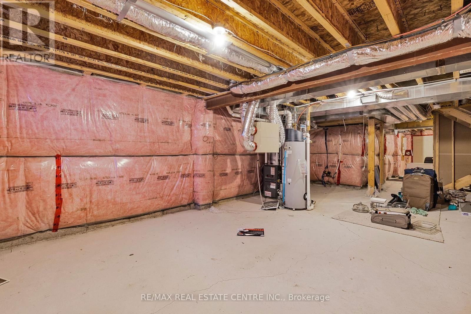1525 CARR LANDING Image 32