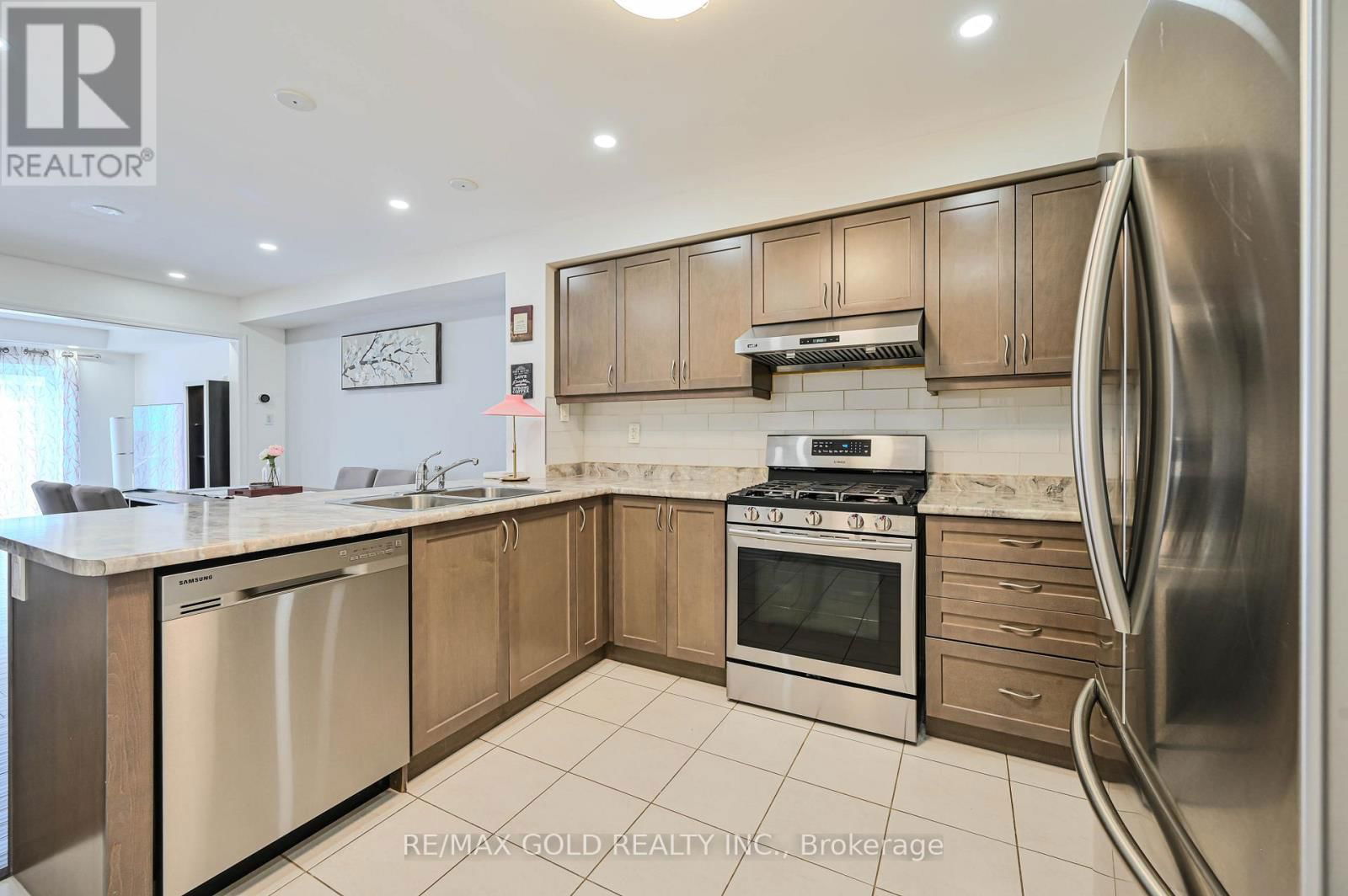 67 ROCKBROOK TRAIL Image 15