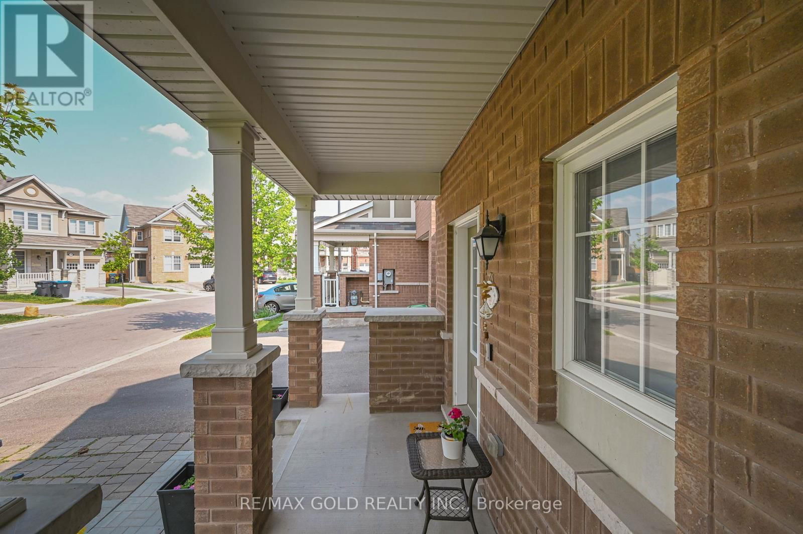 67 ROCKBROOK TRAIL Image 4