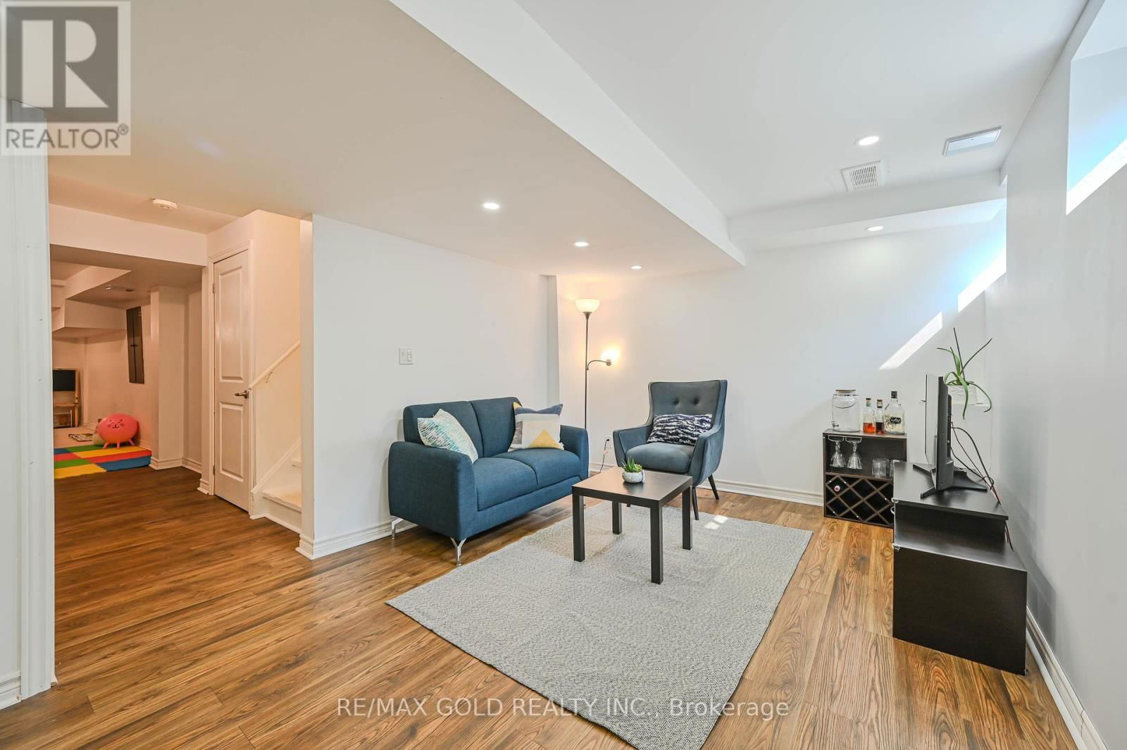 67 ROCKBROOK TRAIL Image 44