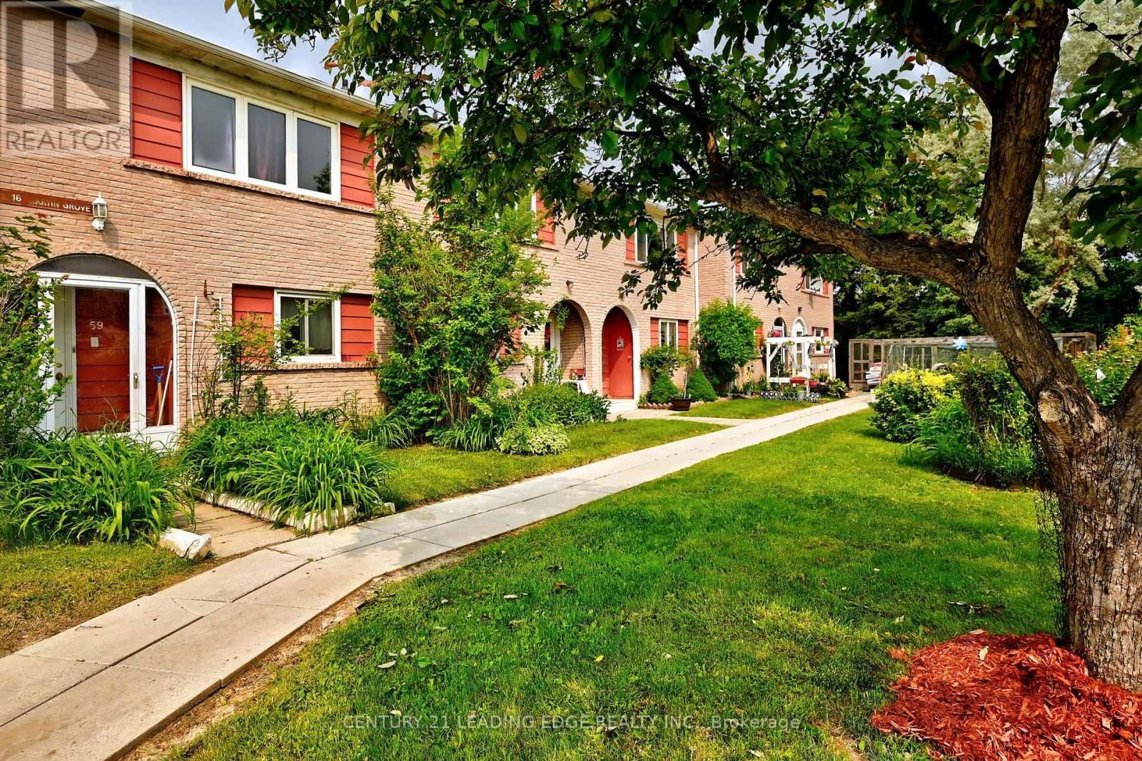 60 - 2016 MARTIN GROVE ROAD Image 39