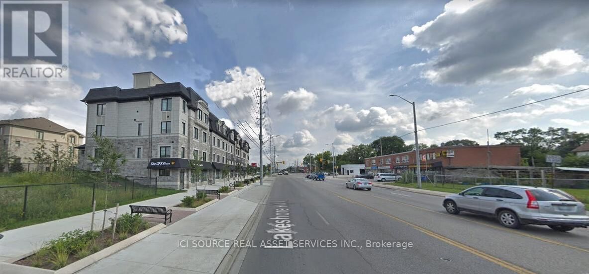 553 LAKESHORE ROAD EAST Image 3