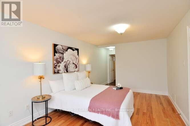 14 SMYE COURT Image 24
