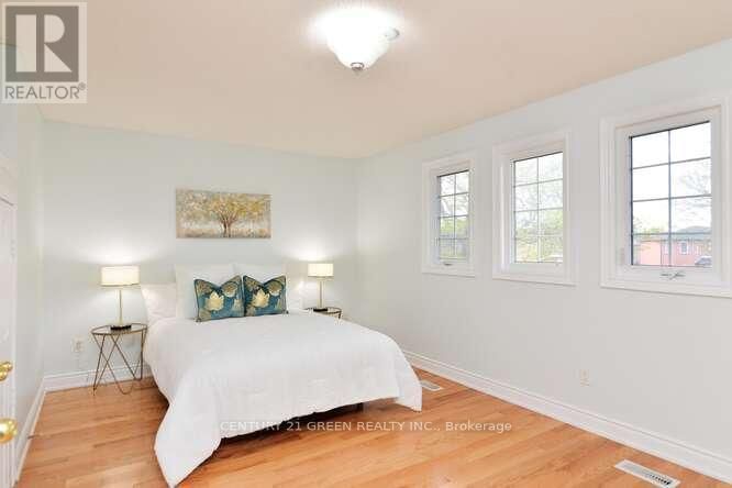 14 SMYE COURT Image 32