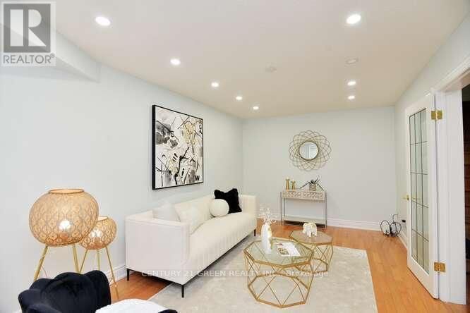 14 SMYE COURT Image 8