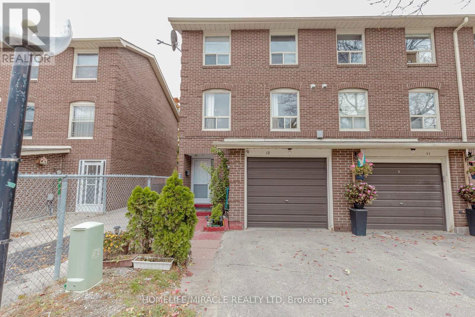 12 - 12 EDEN PARK SOUTH Image 4