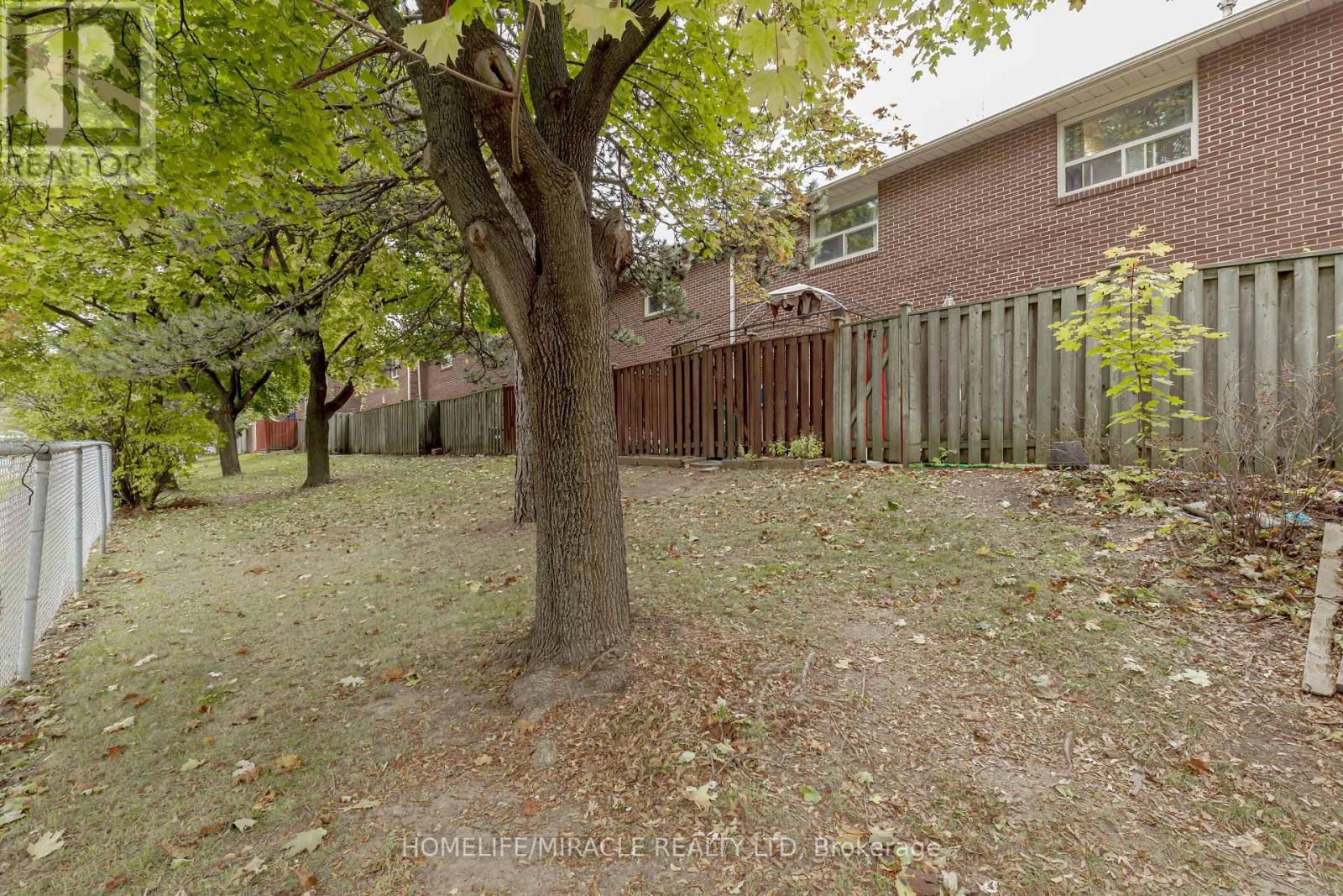 12 - 12 EDEN PARK SOUTH Image 48