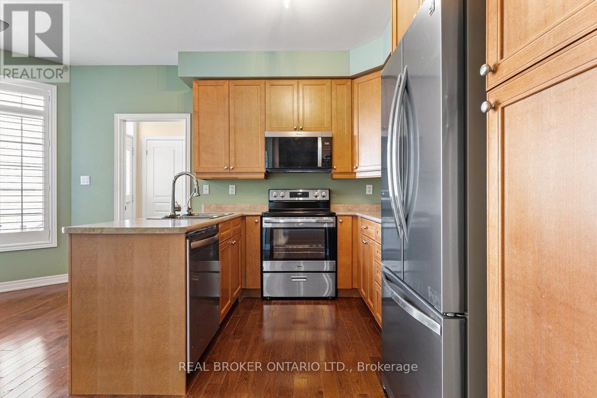 60 GARRISON SQUARE Image 14
