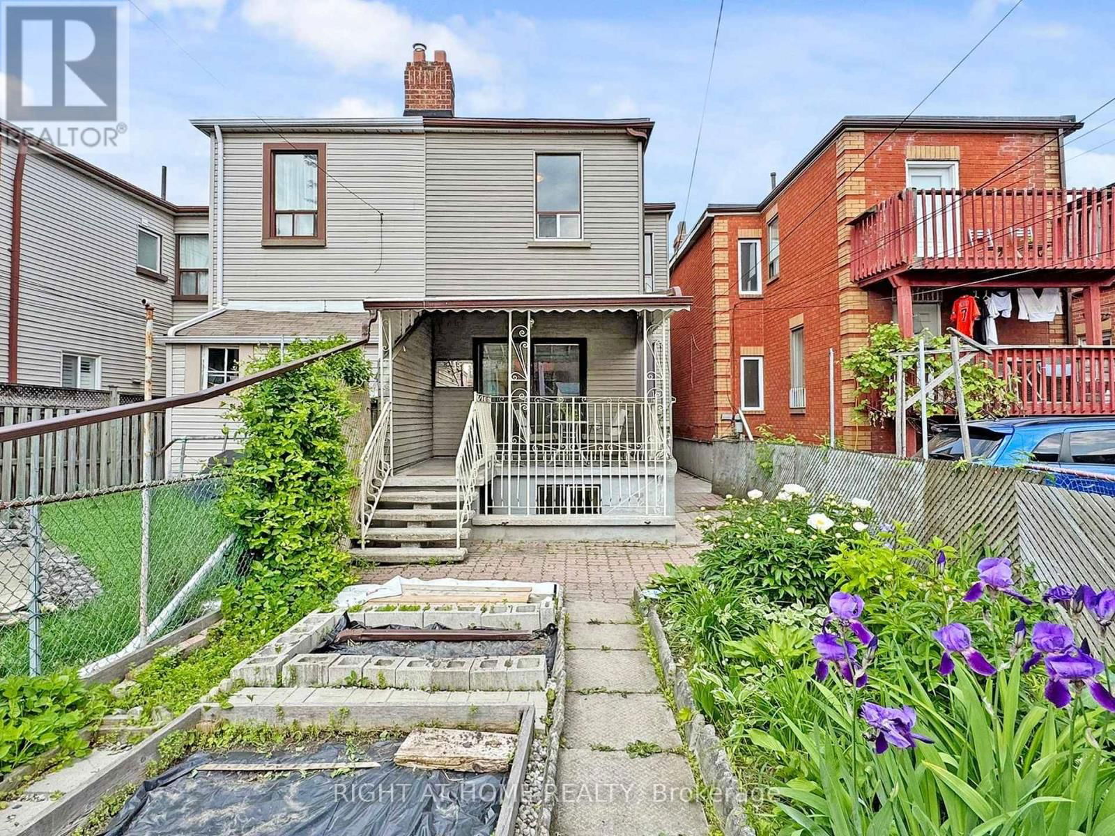 1072 DUFFERIN STREET Image 31