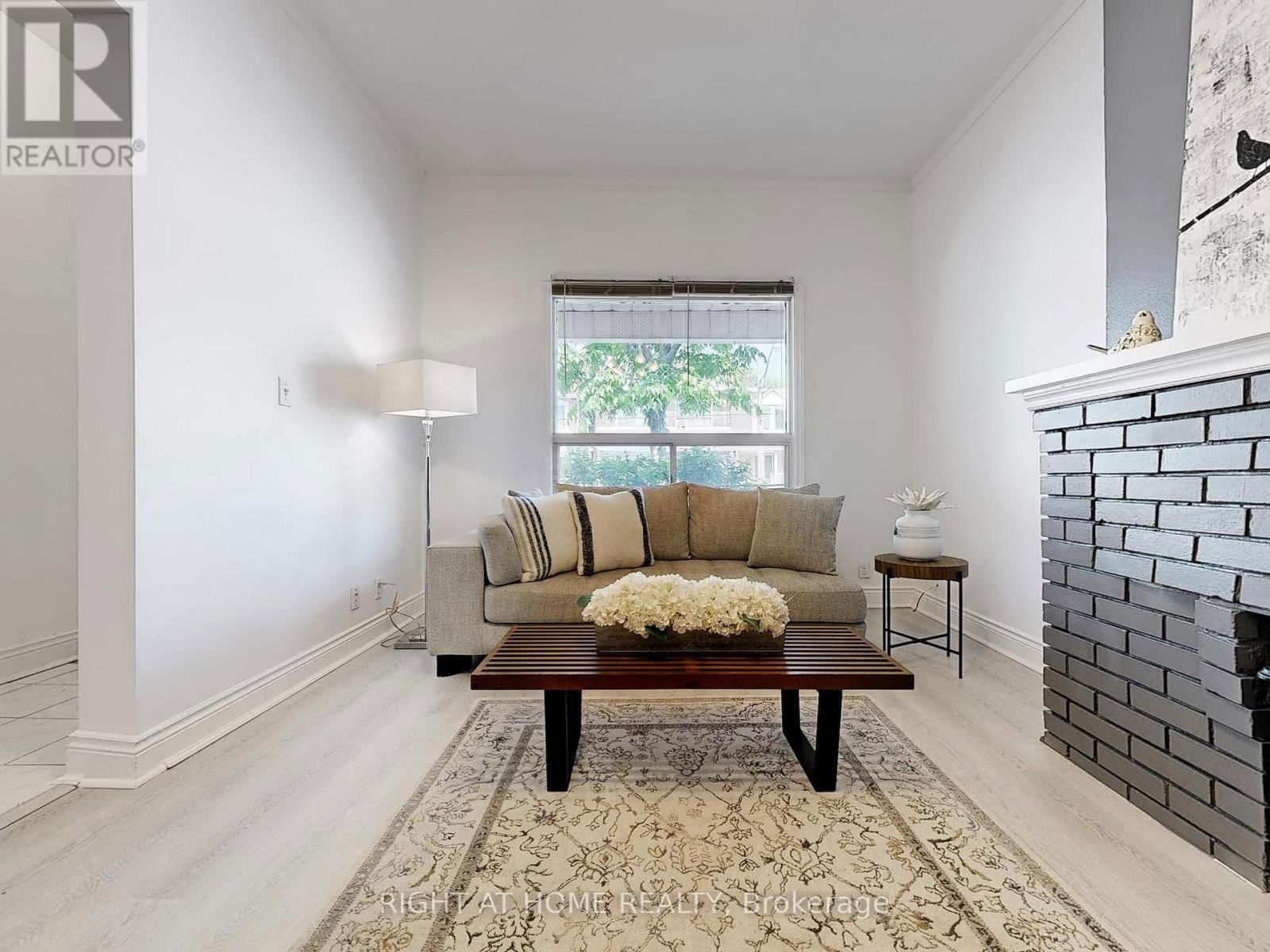 1072 DUFFERIN STREET Image 6