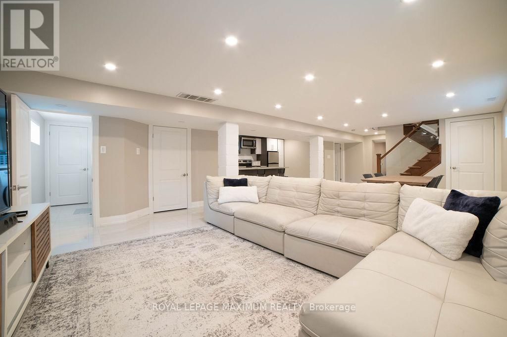 76 LANGHOLM DRIVE Image 30