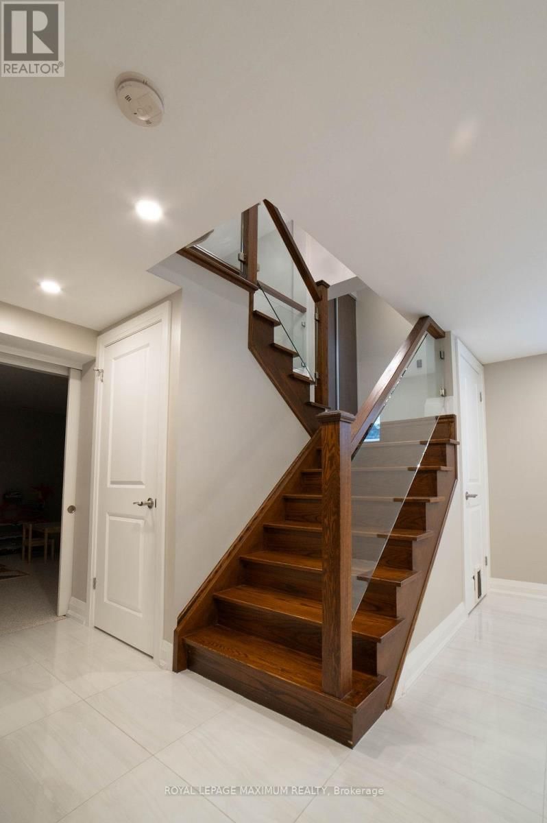 76 LANGHOLM DRIVE Image 32