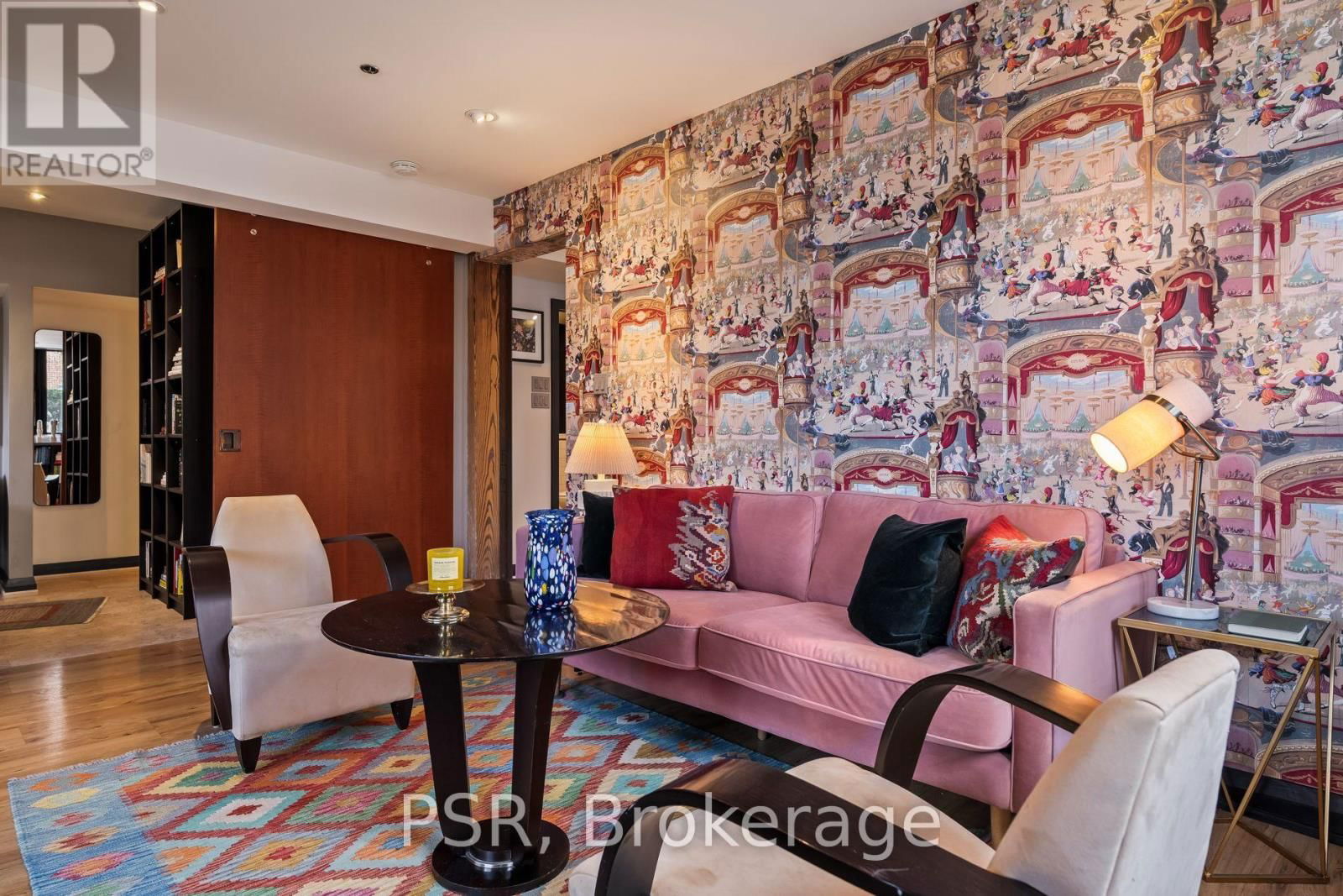 L1 - 1 COLUMBUS AVENUE Image 11