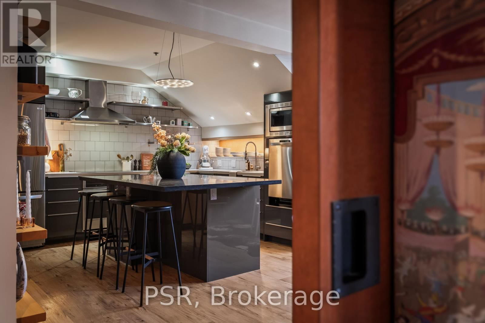 L1 - 1 COLUMBUS AVENUE Image 16