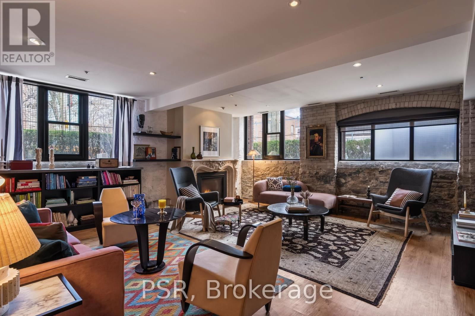 L1 - 1 COLUMBUS AVENUE Image 6