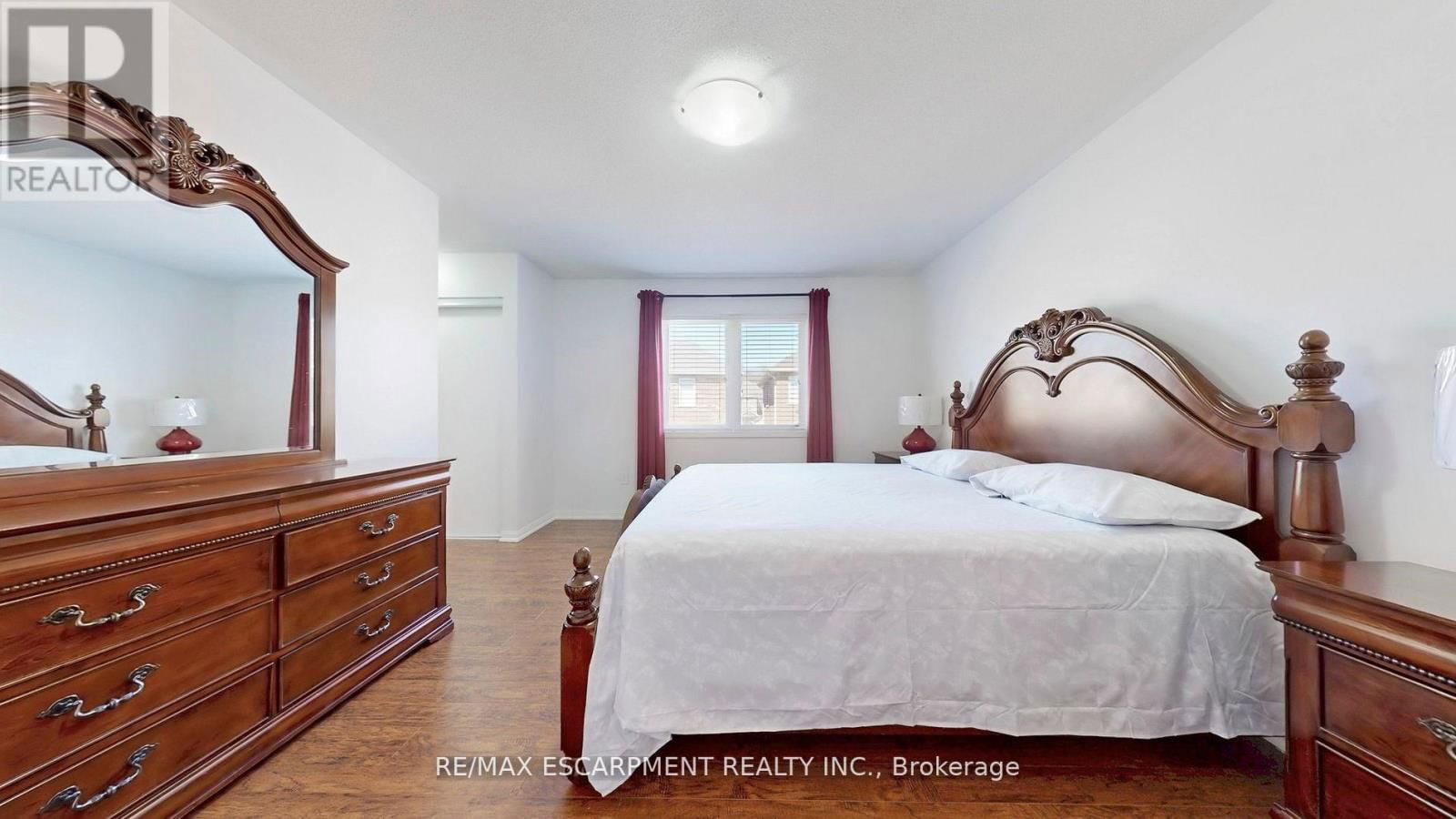 37 ARKWRIGHT DRIVE Image 18