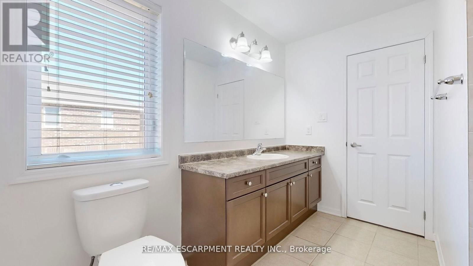 37 ARKWRIGHT DRIVE Image 19