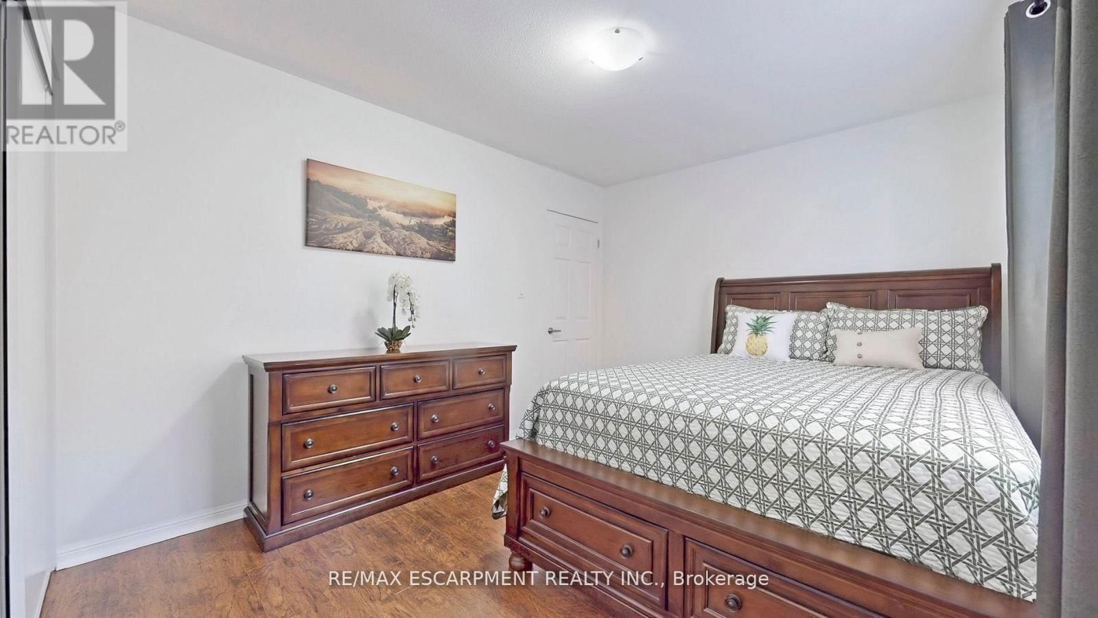 37 ARKWRIGHT DRIVE Image 22