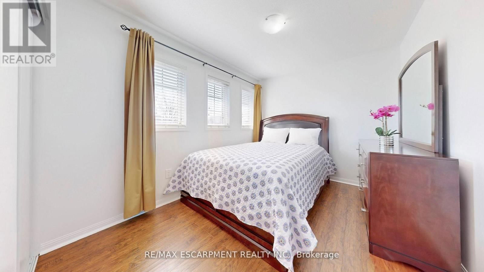 37 ARKWRIGHT DRIVE Image 23