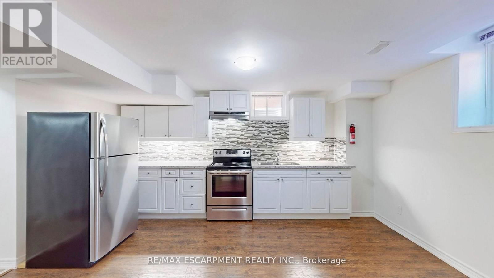 37 ARKWRIGHT DRIVE Image 29
