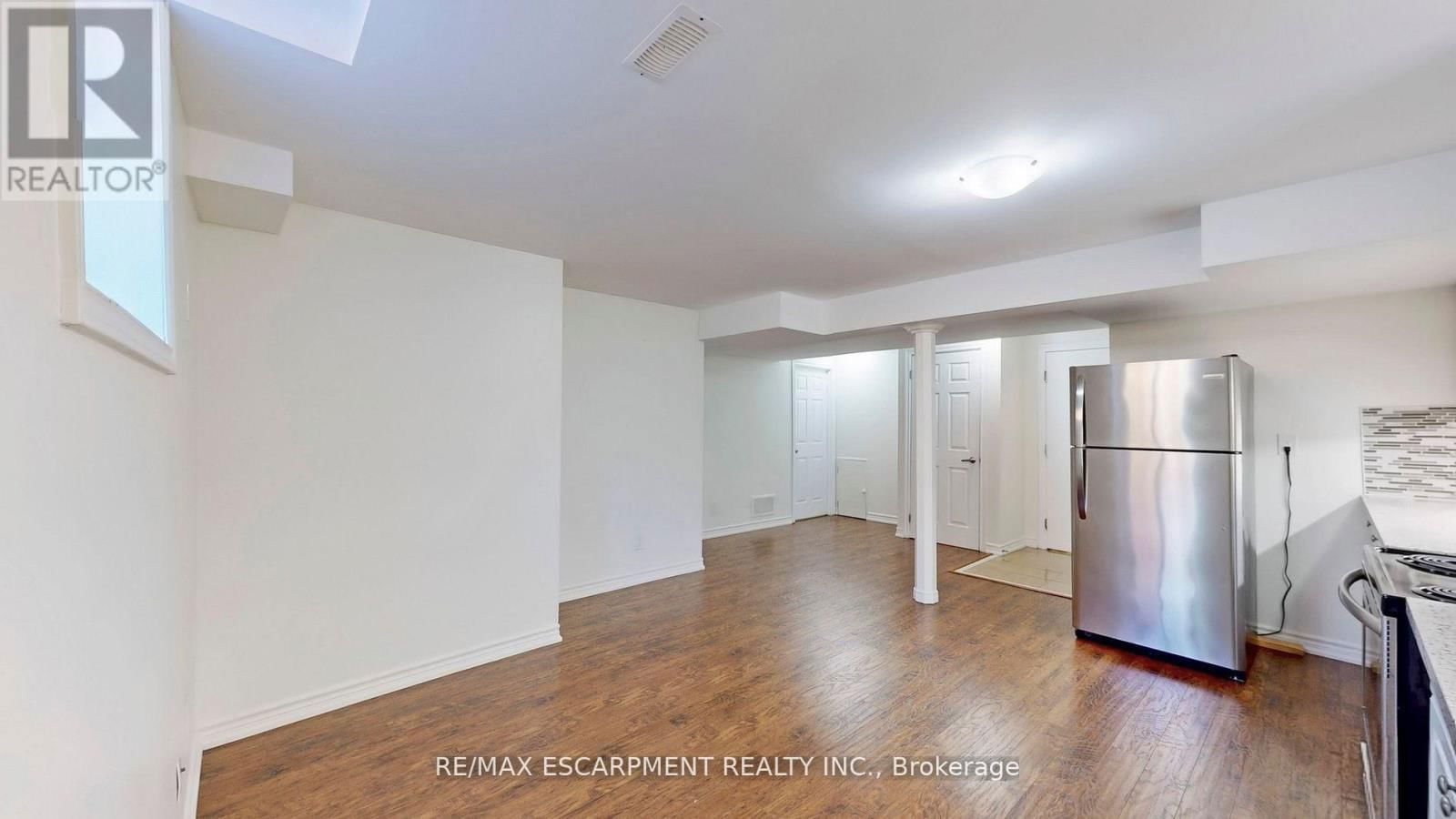 37 ARKWRIGHT DRIVE Image 31