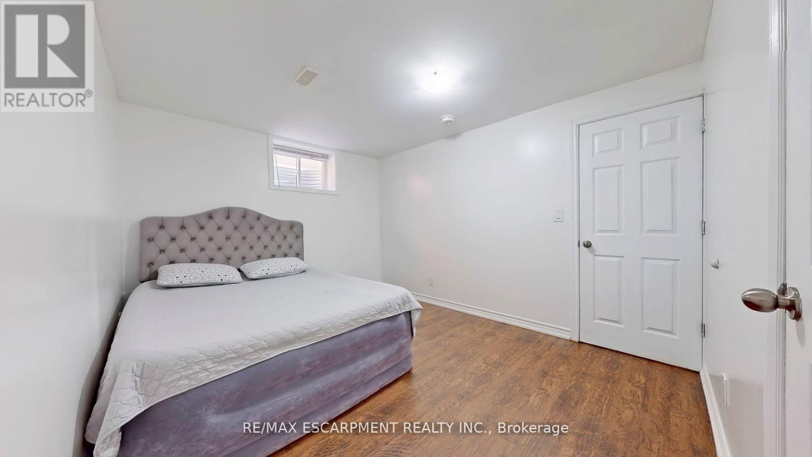 37 ARKWRIGHT DRIVE Image 33