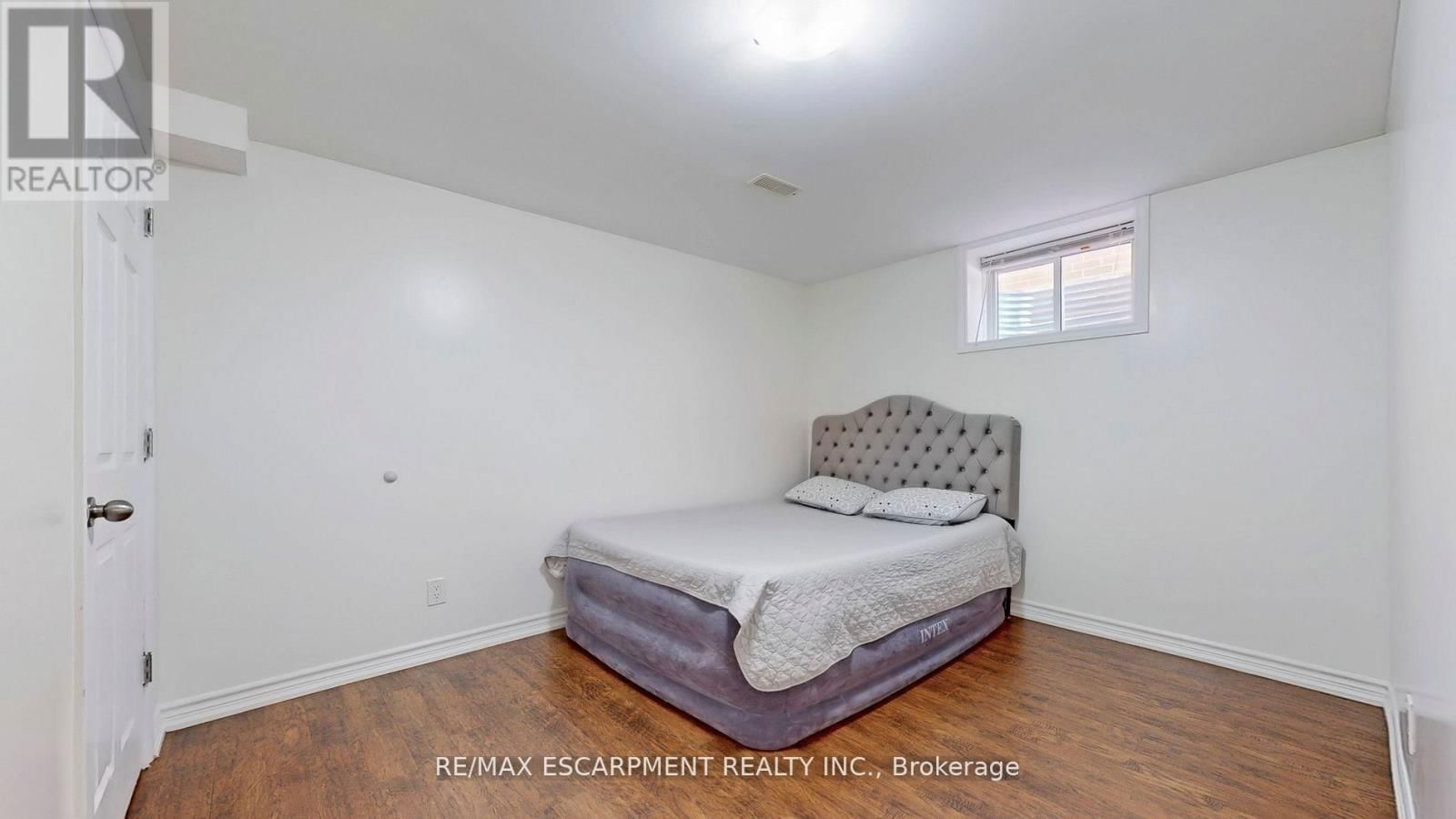 37 ARKWRIGHT DRIVE Image 34