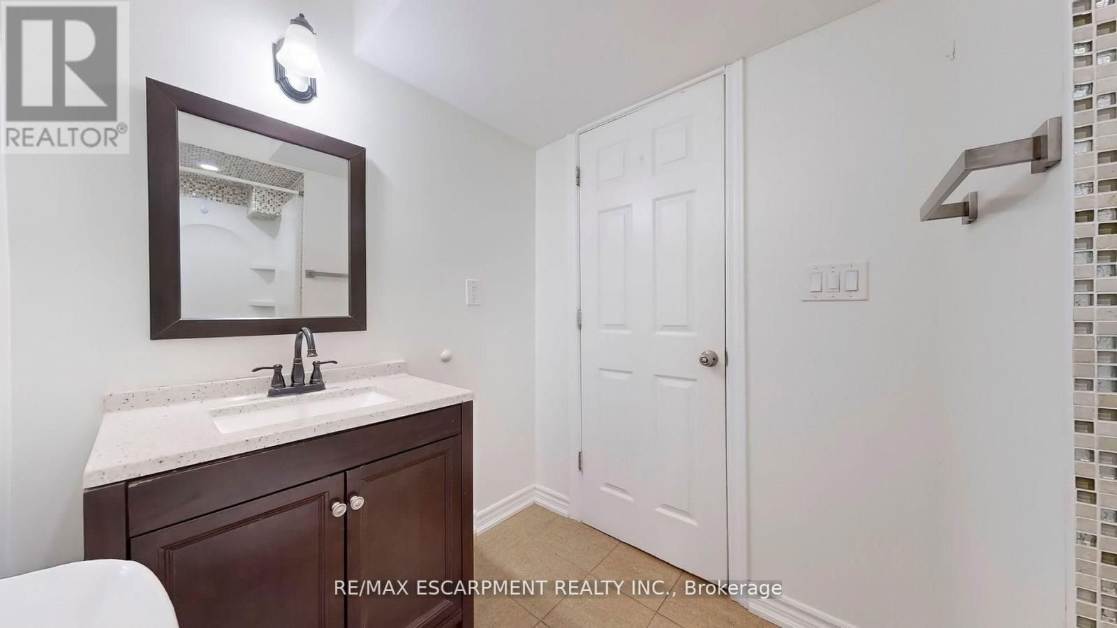 37 ARKWRIGHT DRIVE Image 36