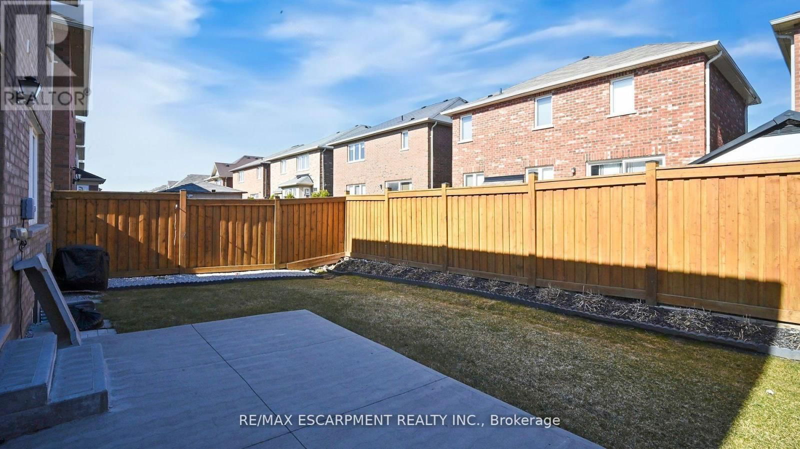 37 ARKWRIGHT DRIVE Image 41