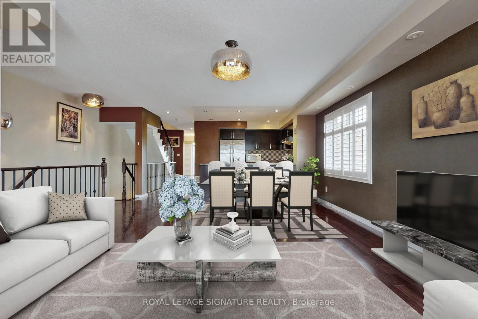 2 - 3375 THOMAS STREET Image 2