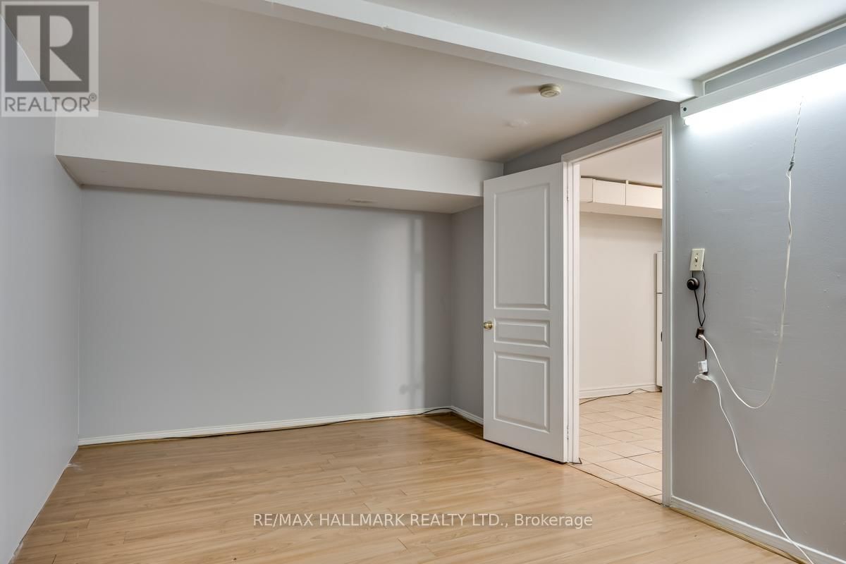 12 SNIDER AVENUE Image 24