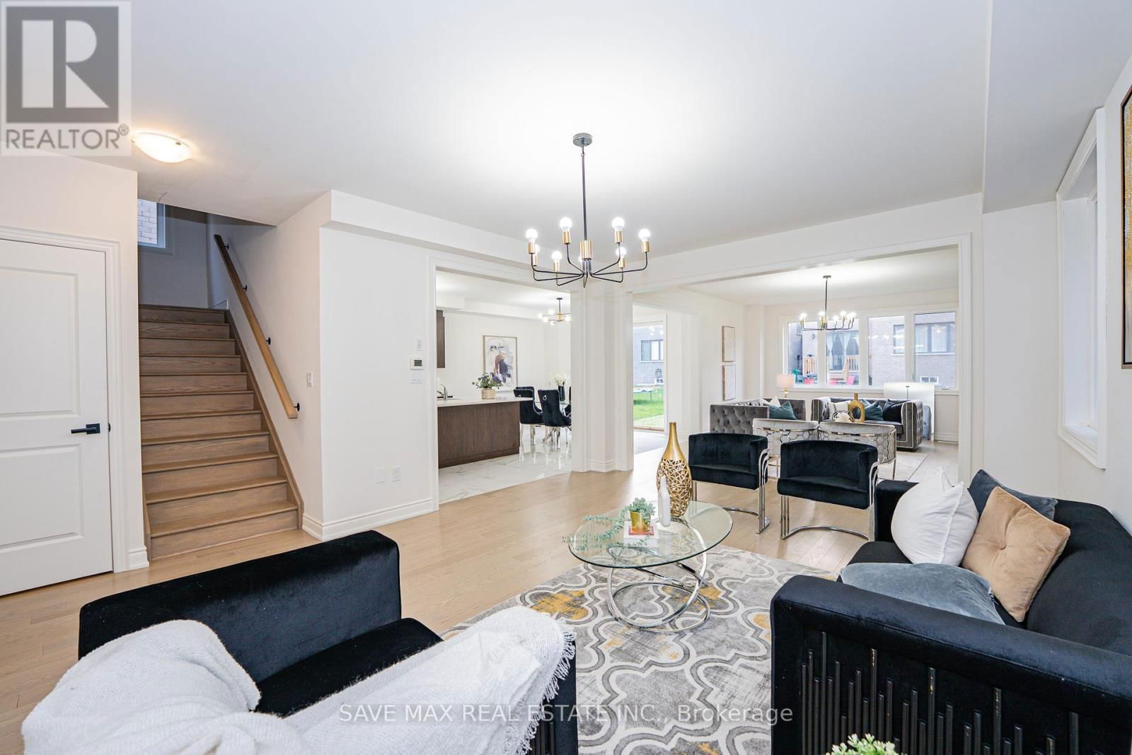 113 WALKER ROAD Image 14