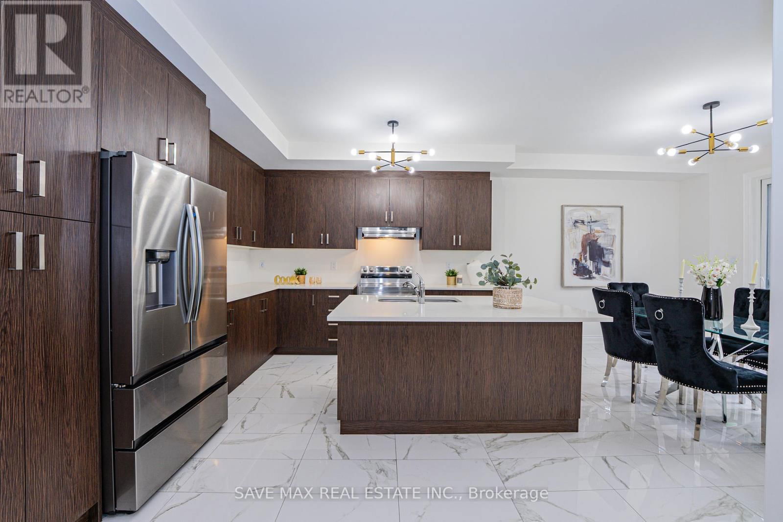 113 WALKER ROAD Image 18
