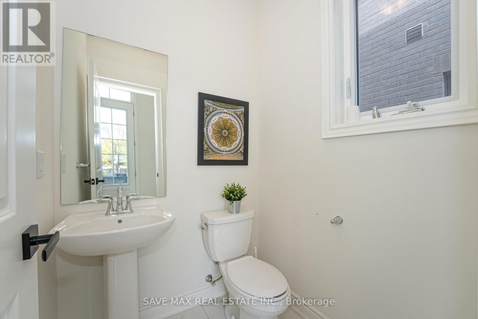 113 WALKER ROAD Image 22