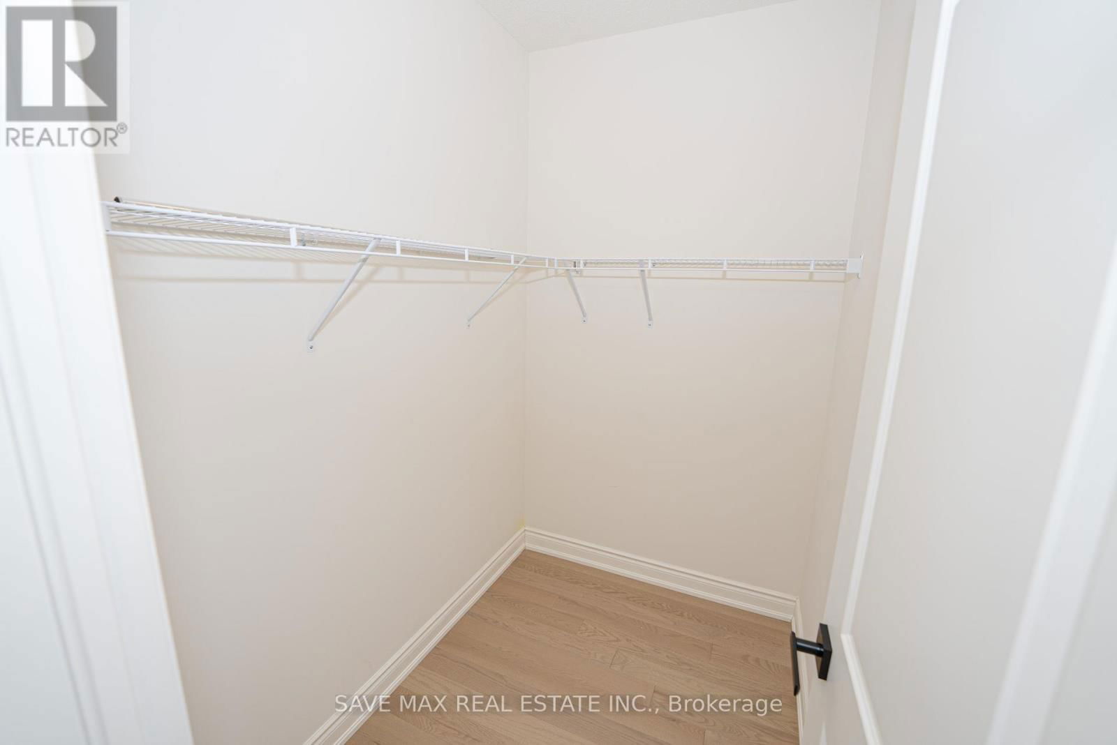 113 WALKER ROAD Image 31