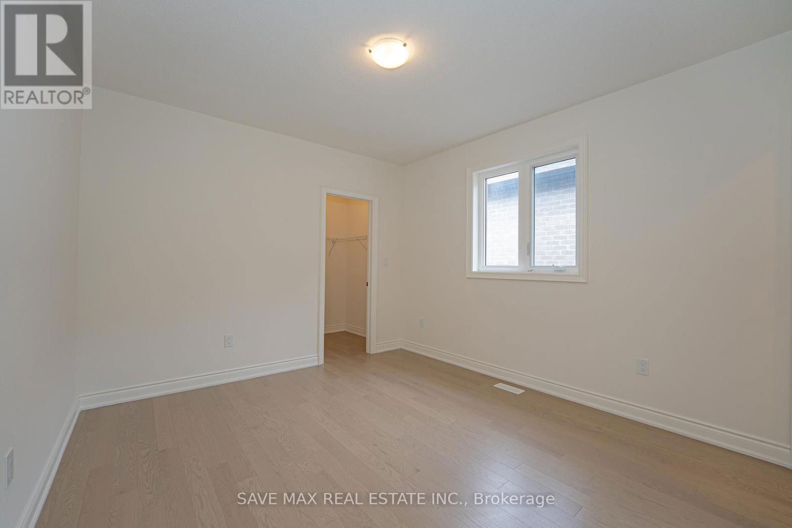 113 WALKER ROAD Image 33