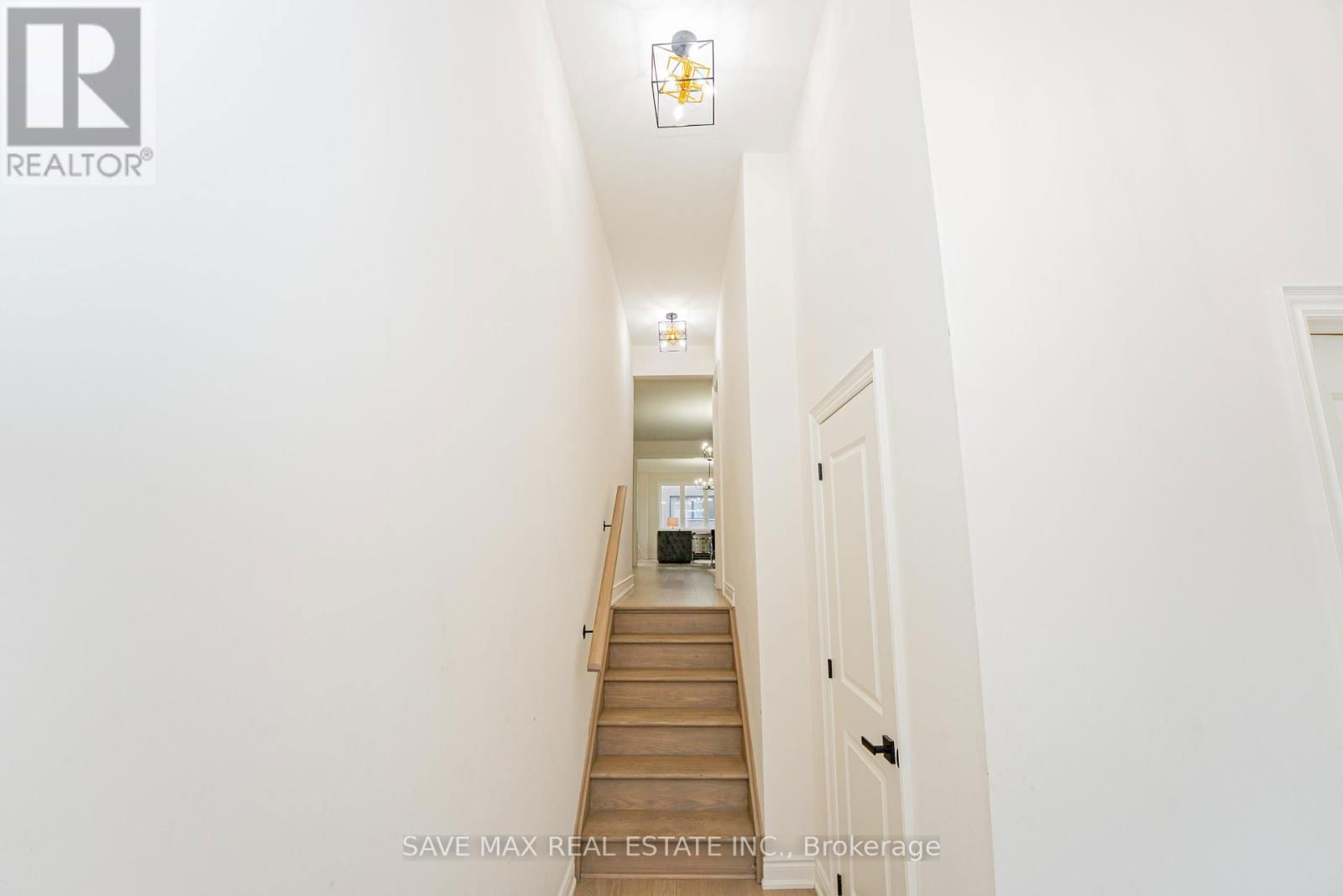 113 WALKER ROAD Image 5