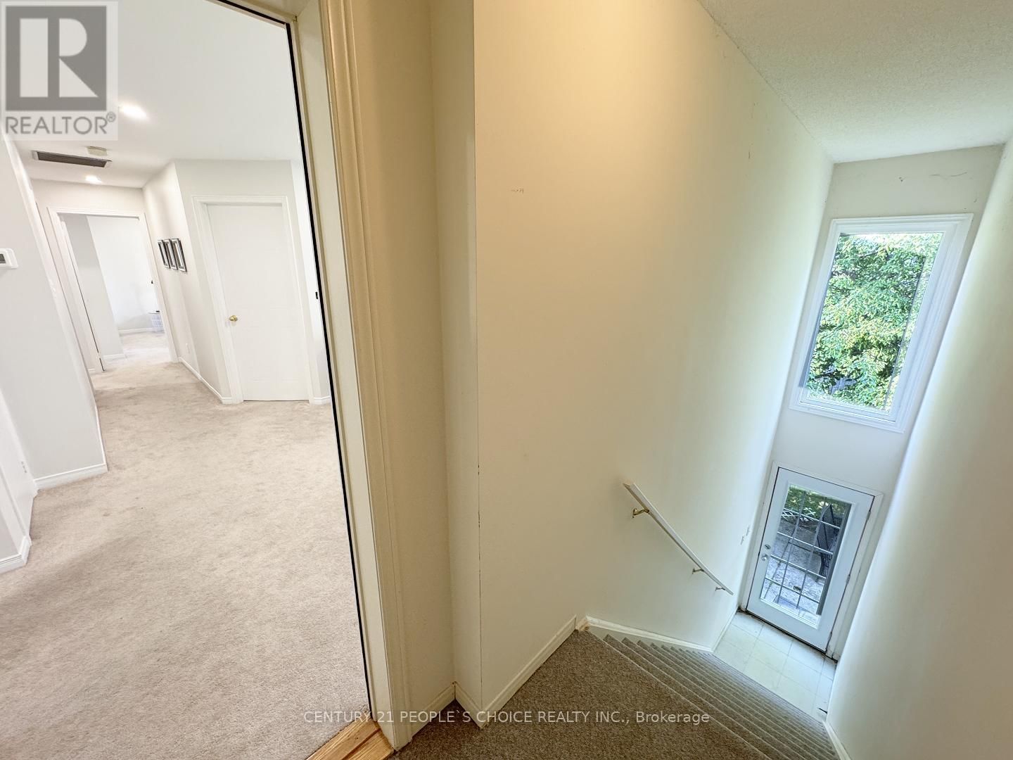 30 - 2530 NORTHAMPTON BOULEVARD Image 12