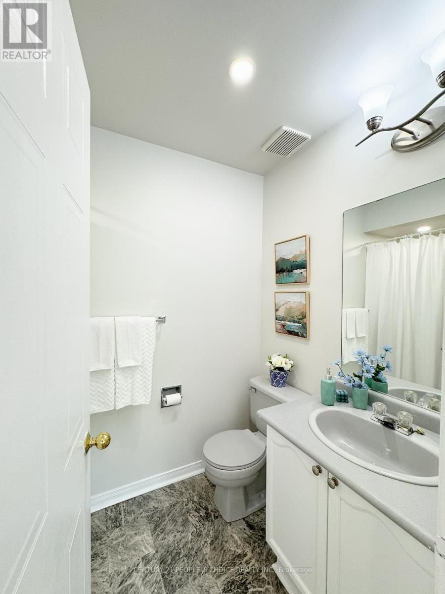 30 - 2530 NORTHAMPTON BOULEVARD Image 19