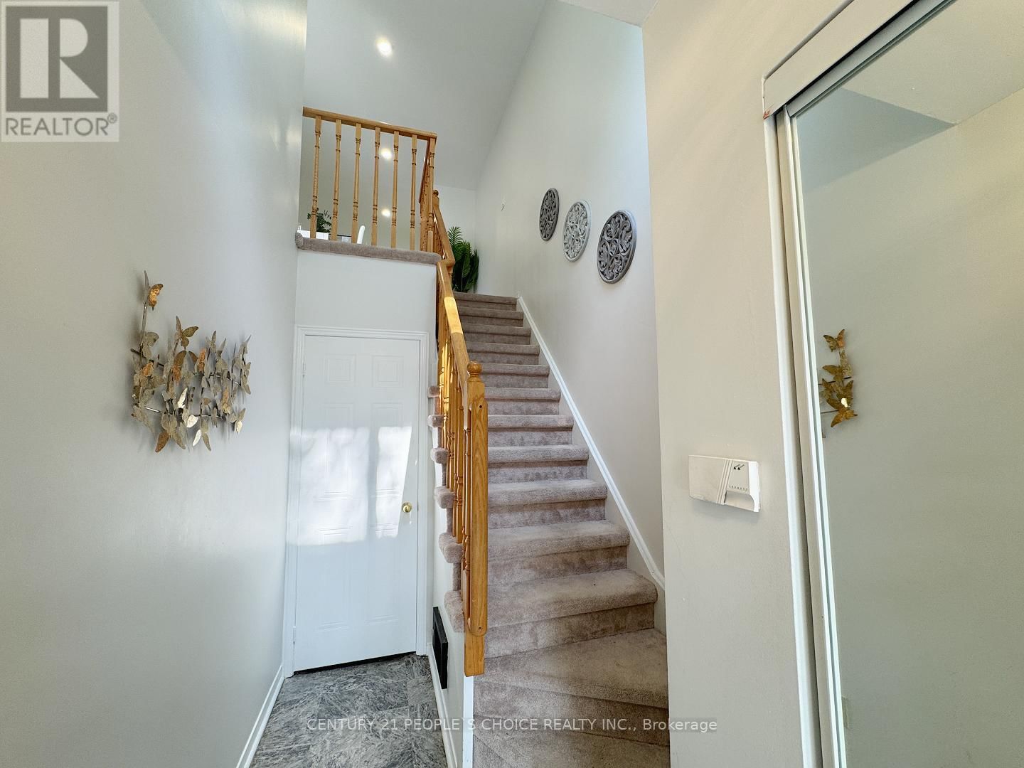 30 - 2530 NORTHAMPTON BOULEVARD Image 29