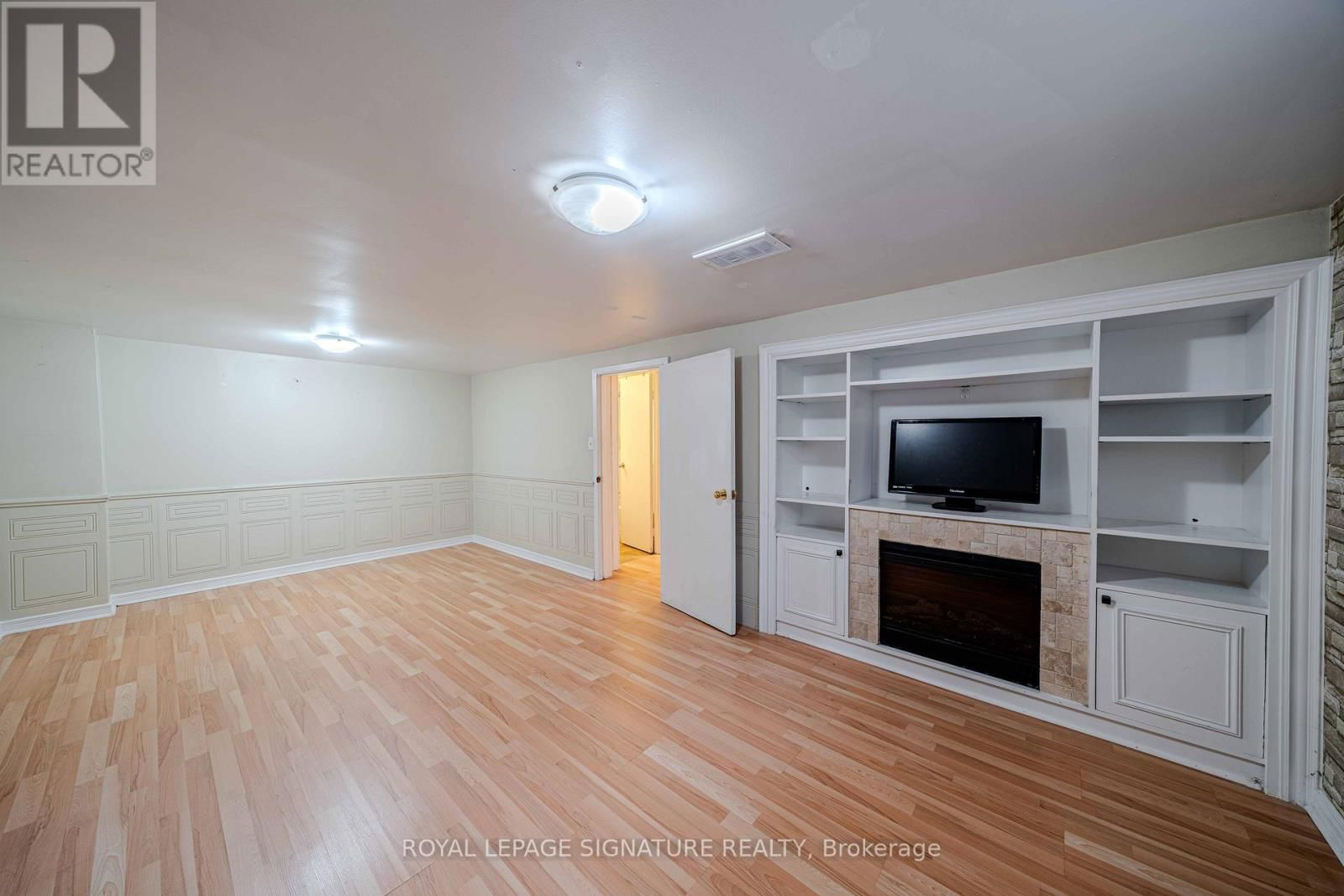 41 MAYO DRIVE Image 26