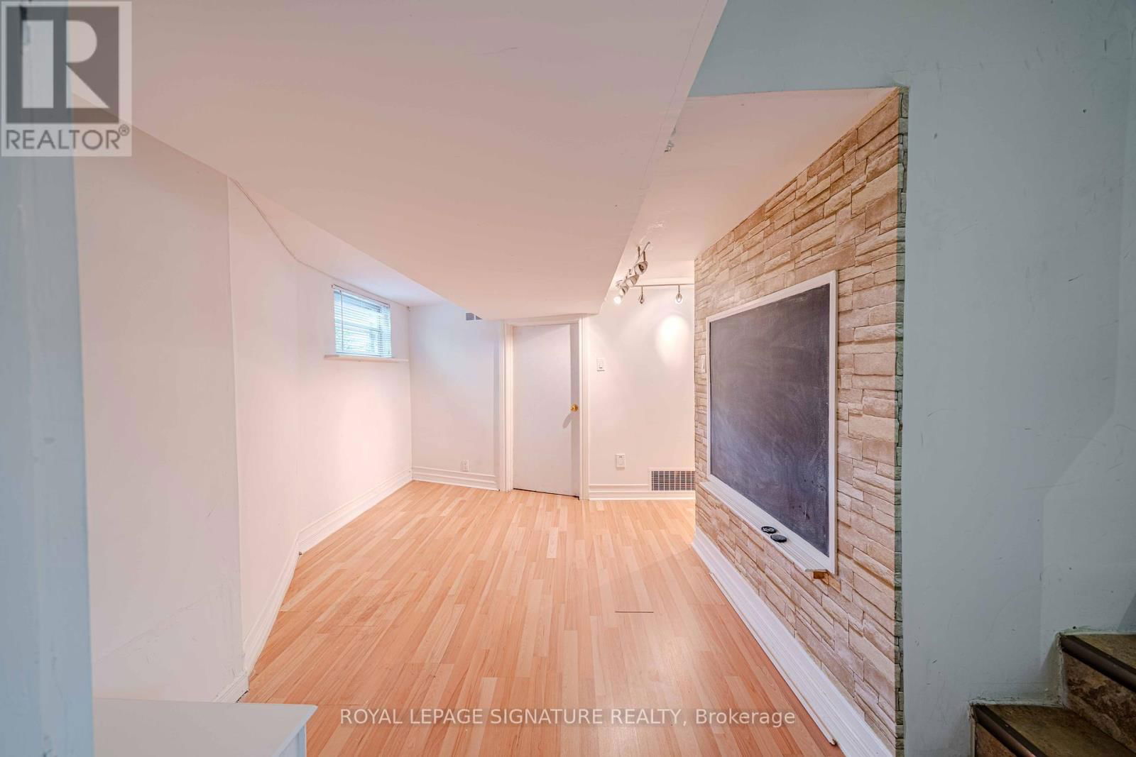41 MAYO DRIVE Image 29