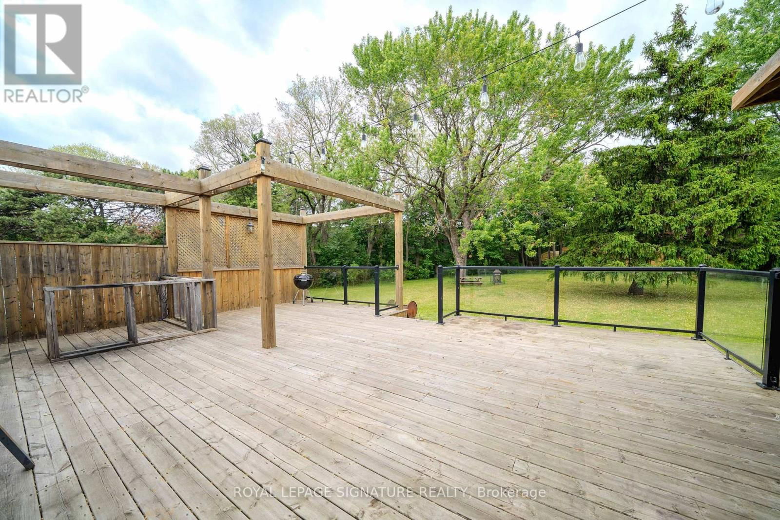 41 MAYO DRIVE Image 31