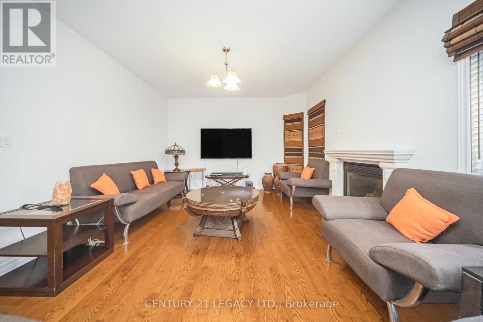 3136 COUNTESS CRESCENT Image 13
