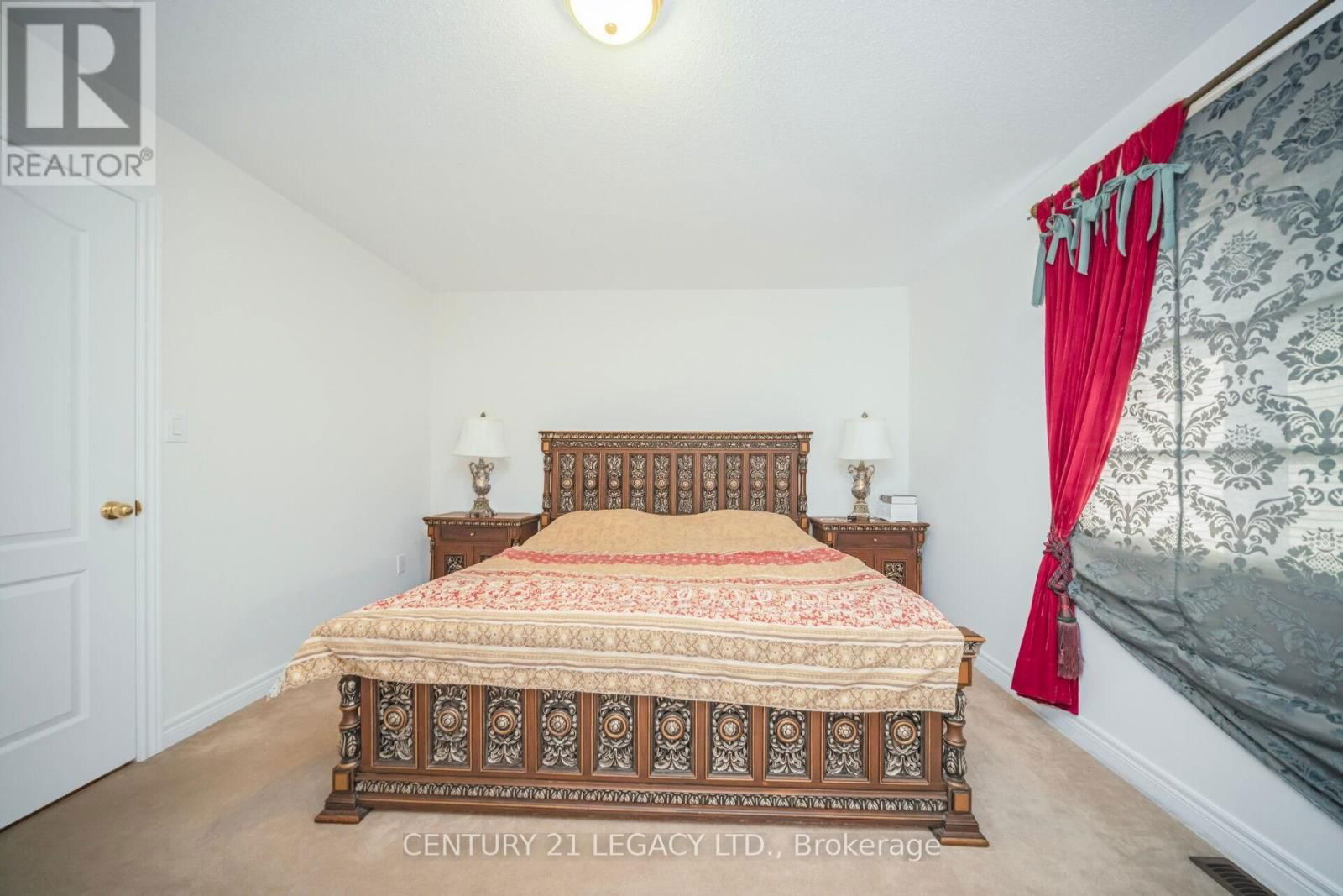 3136 COUNTESS CRESCENT Image 28